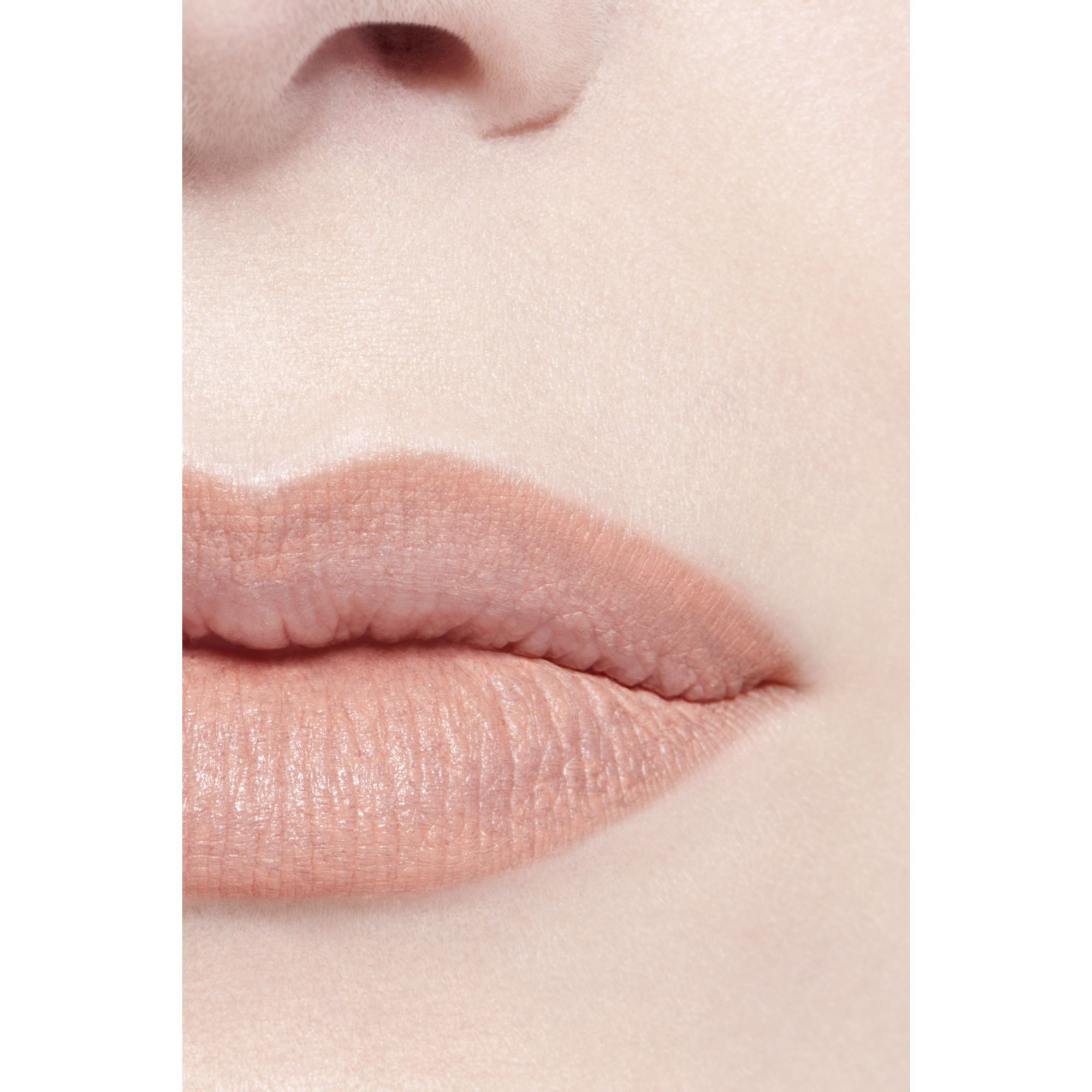 lapiz-contorno-de-labios-de-larga-duracion