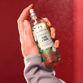 PRODUCTS FOR MEN THE BODY SHOP PEARS & SHARE FRAGRANCE MIST