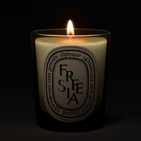 freesia-candle