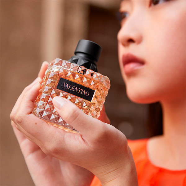 donna-born-in-roma-coral-fantasy