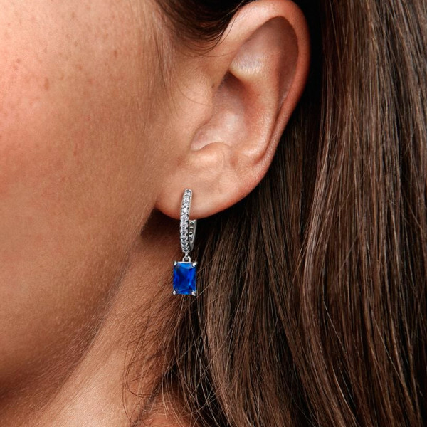 pendientes-de-aro-rectangulo-azul-brillante