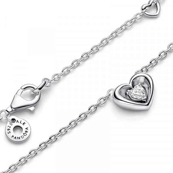 collier-coeur-radieux-et-pierres-precieuses-flottantes-392494c01