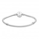 pandora-moments-armband-schlangenkette-marvel-avengers-logo-verschluss-590784c00