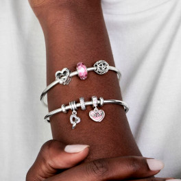 charm-open-your-heart-790964.jpg