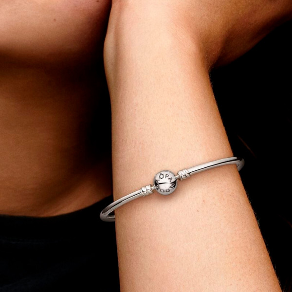 pulsera-pandora-rigida-en-plata-de-ley-59071317