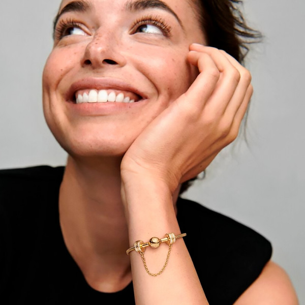 p-data-autolblpdpproductnamepandora-logo-chaine-de-securite-clip-charm-768642c01-p