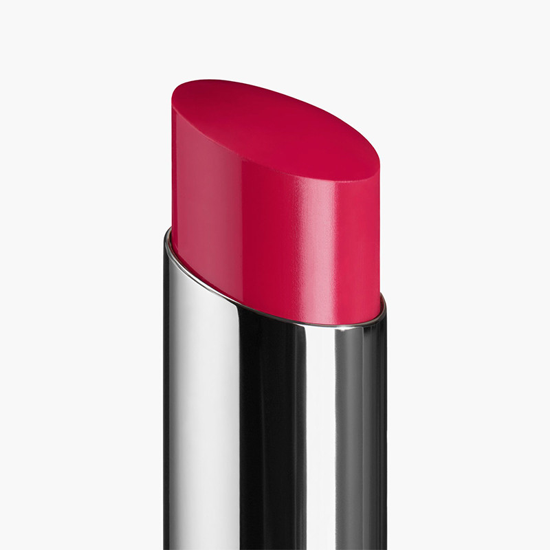 the-long-lasting-moisturizing-and-flupping-lipstick-intense-color-and-brightness