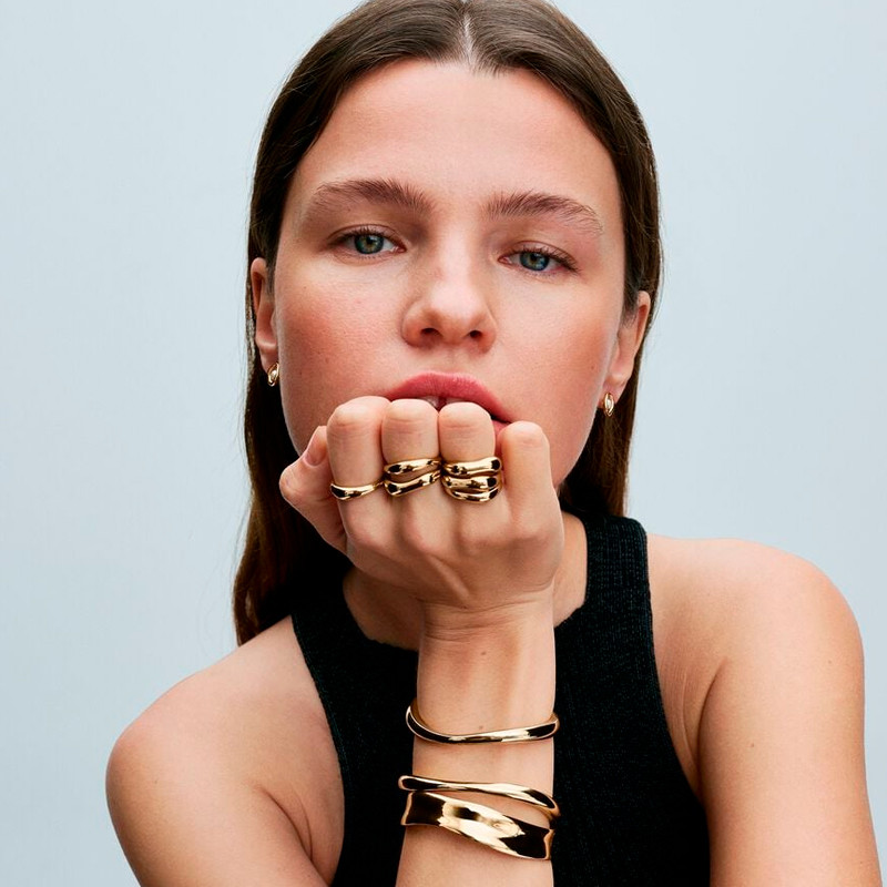 Pandora Pulsera Rígida Abierta Forma Orgánica 563310C00 – imagen 2