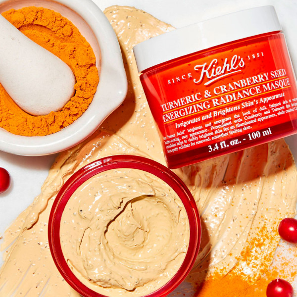 turmeric-cranberry-seed-energizing-radiance-masque-gesichtsmaske-die-die-haut-erleuchtet-und-mit-energie-versorgt