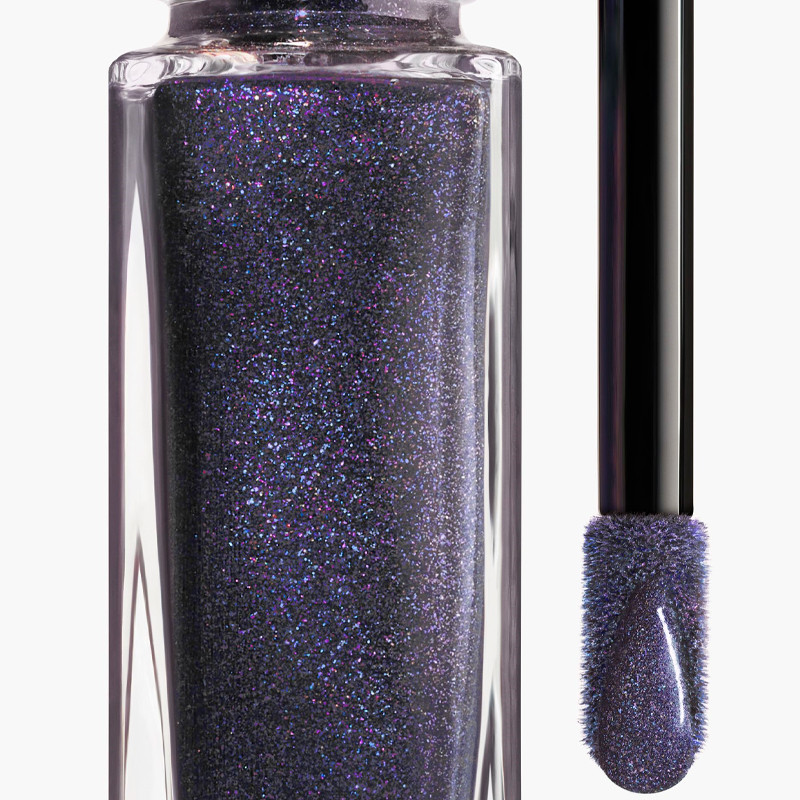 long-lasting-liquid-eyeshadow-top-lacquer-shade