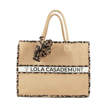 bolso-cesto-playa-con-detalles-en-animal-print