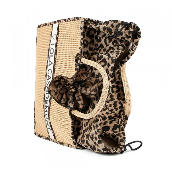 beach-basket-bag-with-animal-print-details