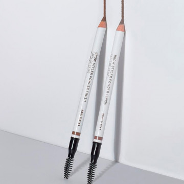 powder-finish-crayon-a-sourcils