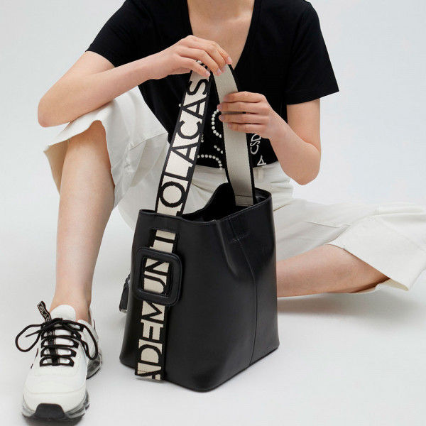 shopper-bag-with-logo-handles