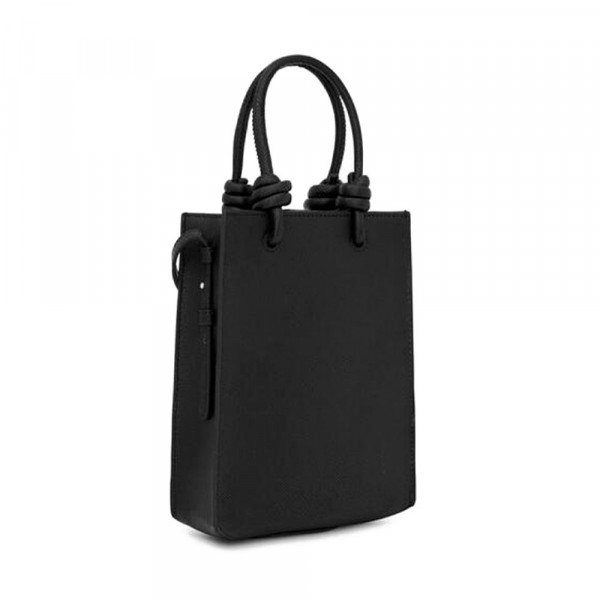 mini-bolso-pop-negro-con-charm-de-oso-tous