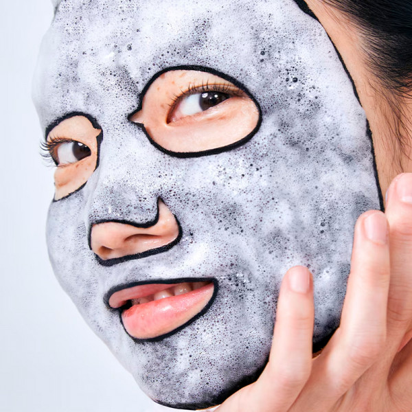 pore-cleaning-solution-face-mask-porenreinigende-maske