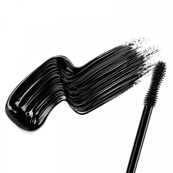 mascara-de-pestanas-efecto-volumen-extremo-24-horas