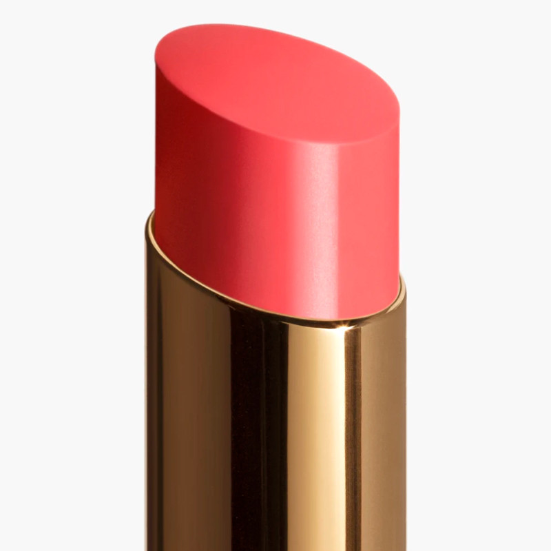the-hydrating-and-beautifying-tinted-balm-with-a-tailored-intensity