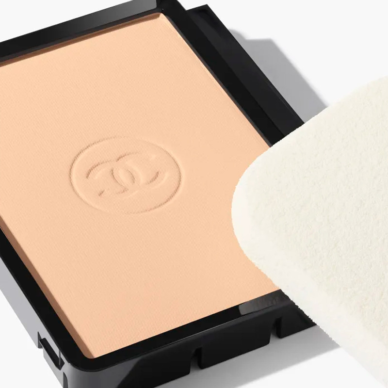 ultracomfortabele-langdurige-compacte-foundation-perfecte-finish