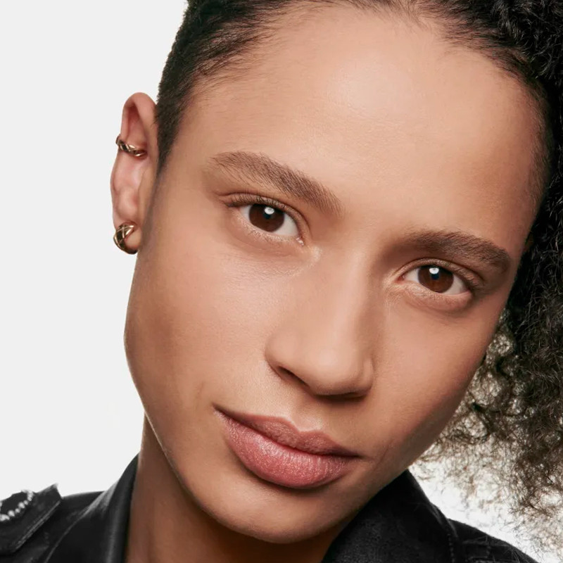 fondo-de-maquillaje-compacto-de-larga-duracion-ultraconfortable-acabado-perfecto