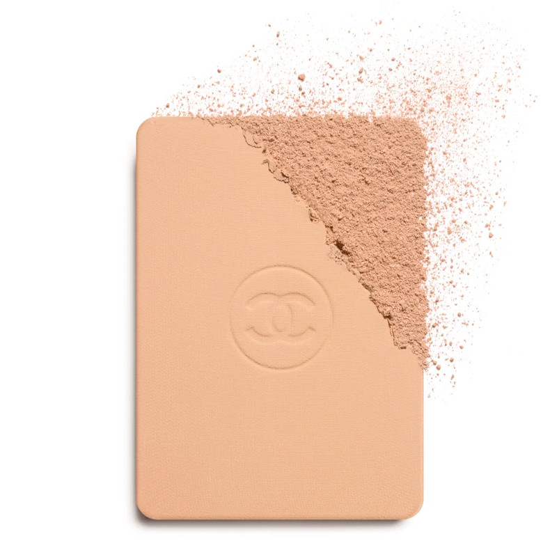 fondotinta-compatto-ultra-confortevole-a-lunga-durata-finitura-perfetta