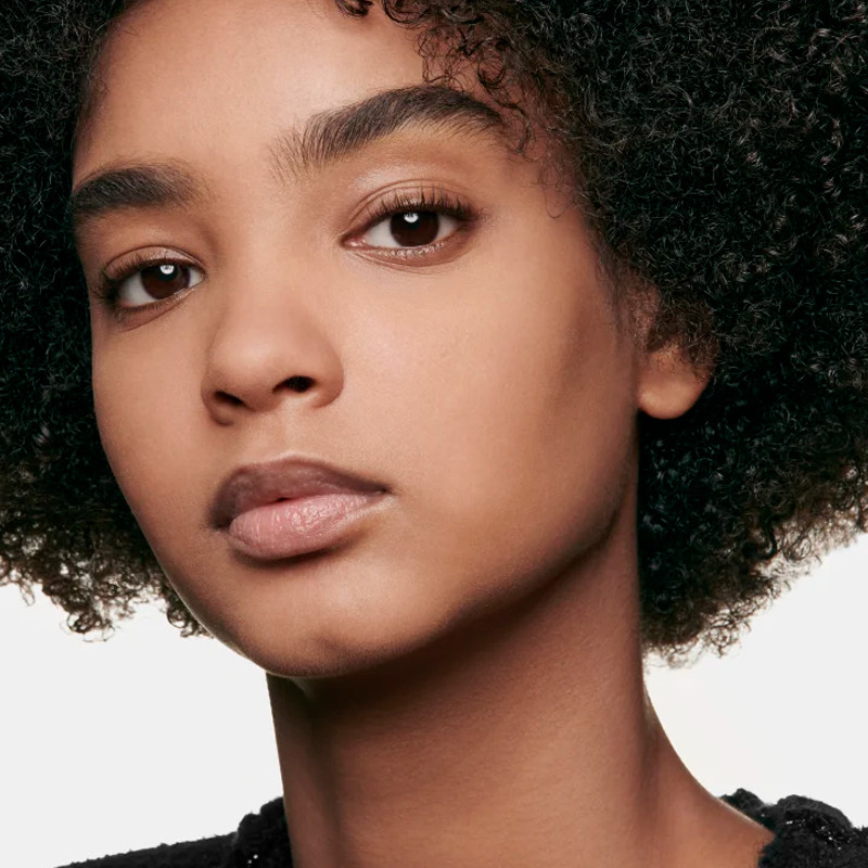 fondo-de-maquillaje-compacto-de-larga-duracion-ultraconfortable-acabado-perfecto