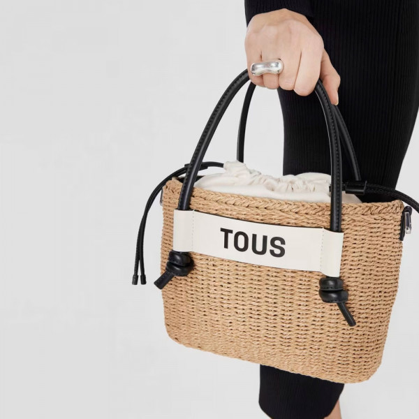 medium-scoubidou-carrycot