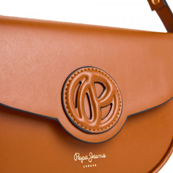 bolso-con-solapa-efecto-piel
