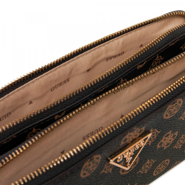 erica-status-eco-shoulder-bag