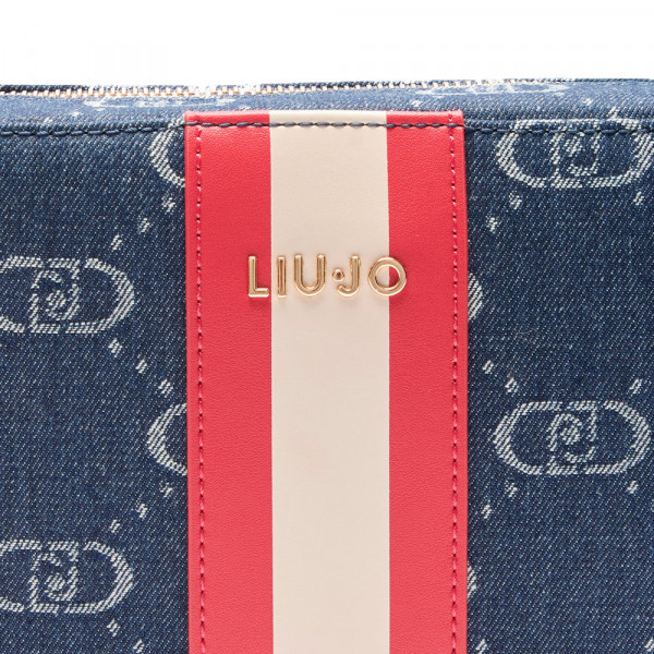 jacquard-shoulder-bag
