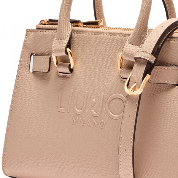 bolso-de-mano-beige