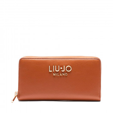 large-zippered-wallet