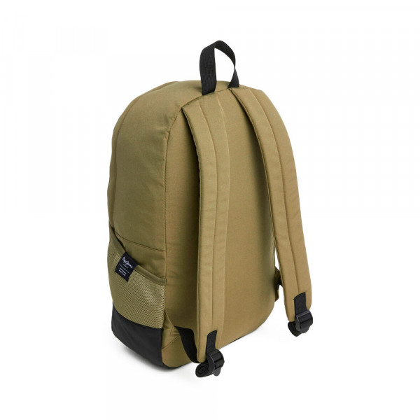multi-pocket-laptop-backpack