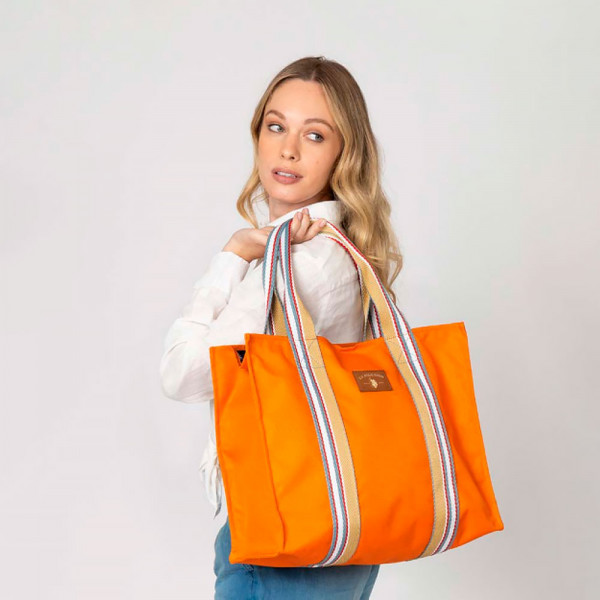 beu1p8633wzc301-hohe-pooltasche