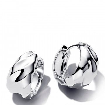 pendientes-de-aro-pequenos-ondulados-293874c00