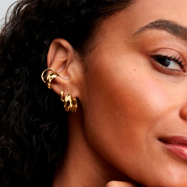 wavy-hoop-earrings-263874c00