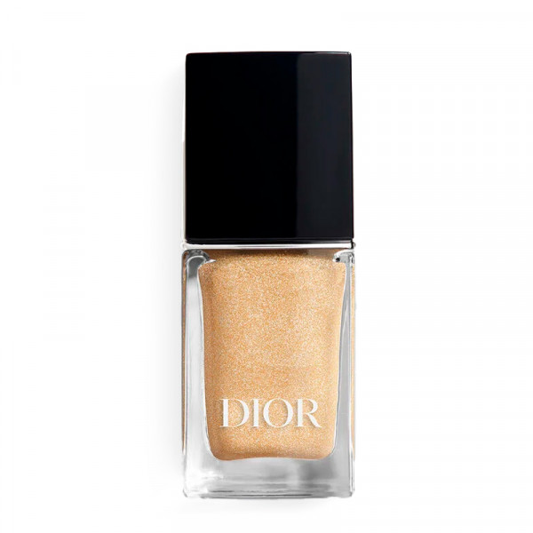 esmalte-com-efeito-gel-e-cor-couture