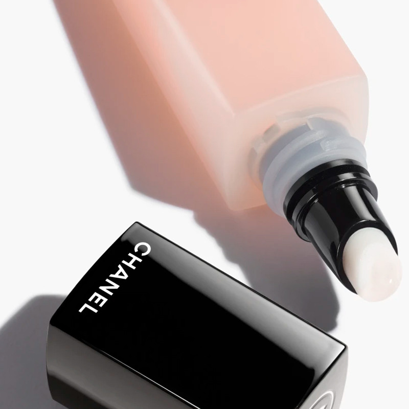 feuchtigkeitspflegendes-und-starkendes-ol