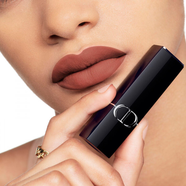 rouge-a-levres-color-couture-fini-veloute-soin-floral-hydratant-longue-tenue