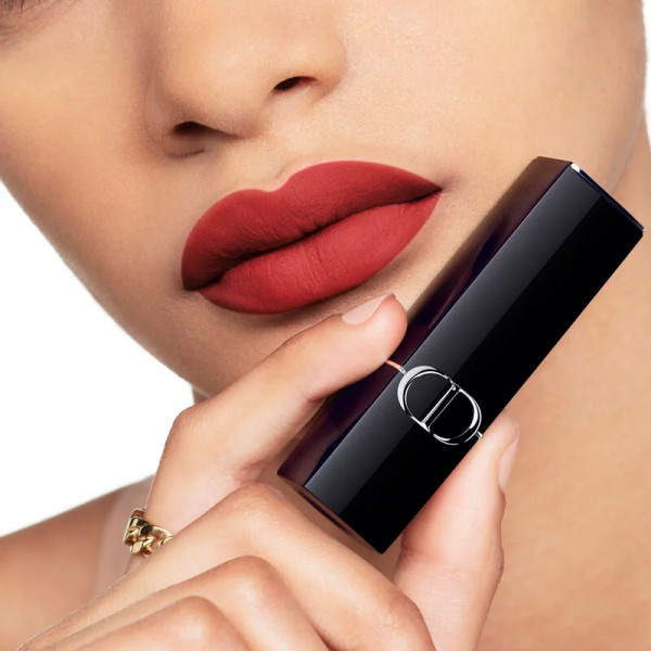 rossetto-color-couture-finish-vellutato-trattamento-floreale-idratante-lunga-tenuta