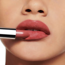 rossetto-color-couture-finitura-satinata-trattamento-floreale-idratante-lunga-tenuta