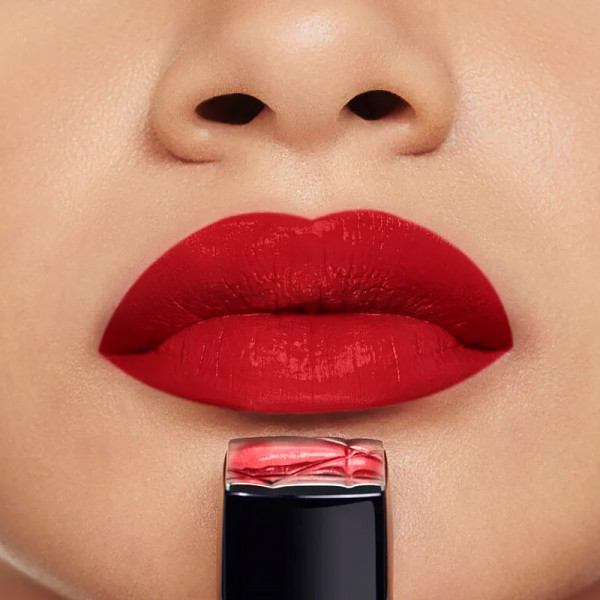 rouge-a-levres-color-couture-fini-satine-soin-floral-hydratant-longue-tenue