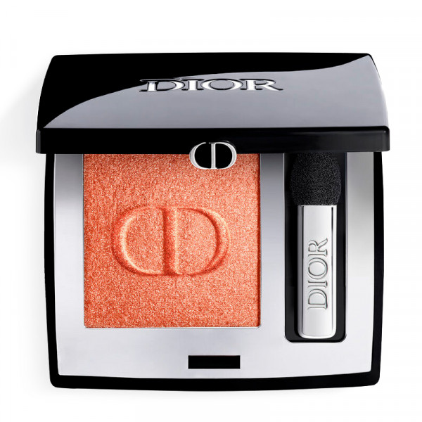 lidschatten-intensive-farbe-und-spektakulares-finish-cremiges-puder-langanhaltend
