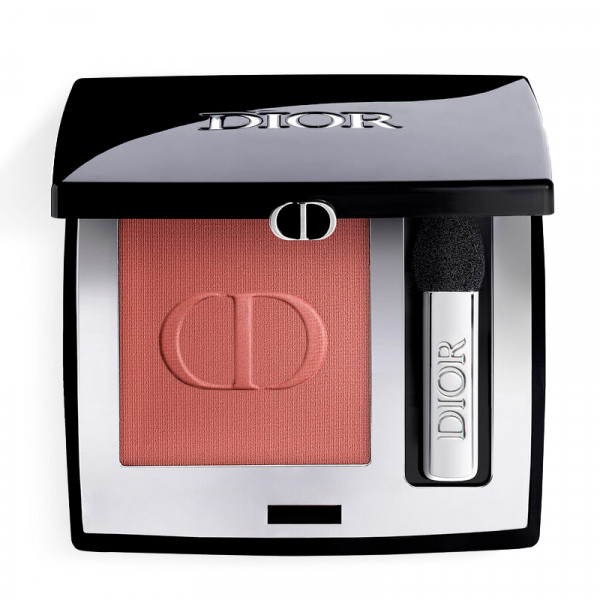 ombretto-colore-intenso-e-finish-spettacolare-polvere-cremosa-lunga-tenuta