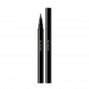 designing-liquid-eyeliner-flytande-eyeliner