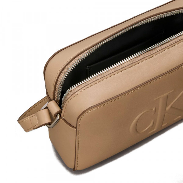 geformte-kamera-schultertasche