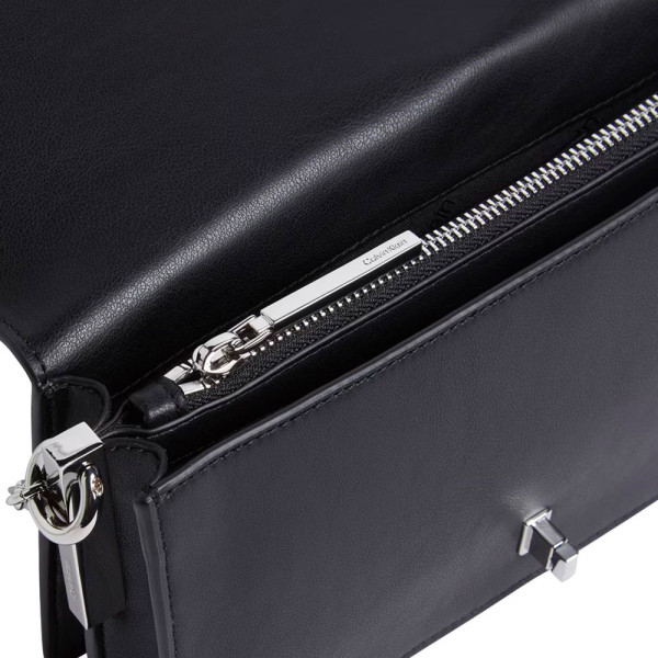 re-lo-mini-bag-with-chain