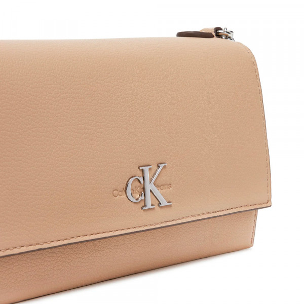 sac-monogramme-minimaliste
