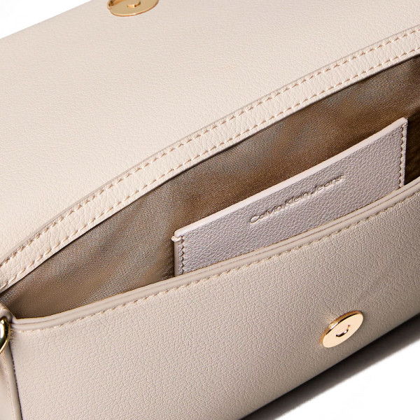 convertible-shoulder-bag