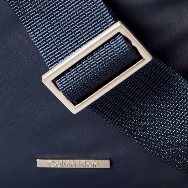 bandolera-sleek-nylon-reporter